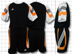 adidas �A�f�B�_�X�@�T�b�J�[�@�`�[���I�[�_�[�@O.K.A.