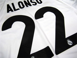 Real Madrid 2009-2010 Home #22 Xavi Alonso@A}h[h@z[@VrEA\
