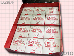 LACE UP SAVE LIVES NIKE red ナイキ・レッド 靴ひも