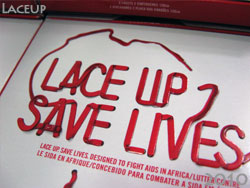 LACE UP SAVE LIVES NIKE red ナイキ・レッド 靴ひも